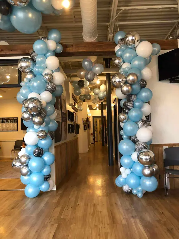 Organic Balloon Columns