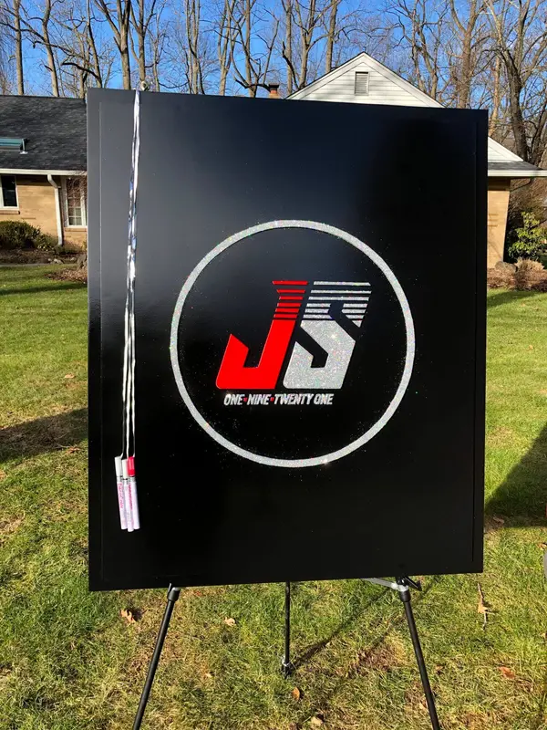 Logo Sign in Board
