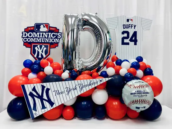 Yankees Theme Fancy Balloon Bouquet