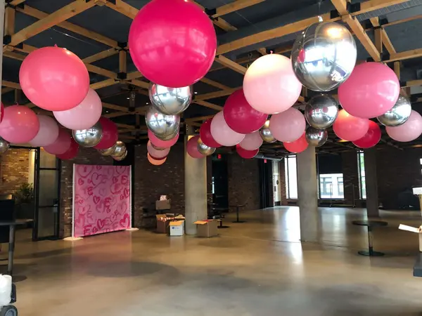 3' Balloons and Orbz Over Dance Floor