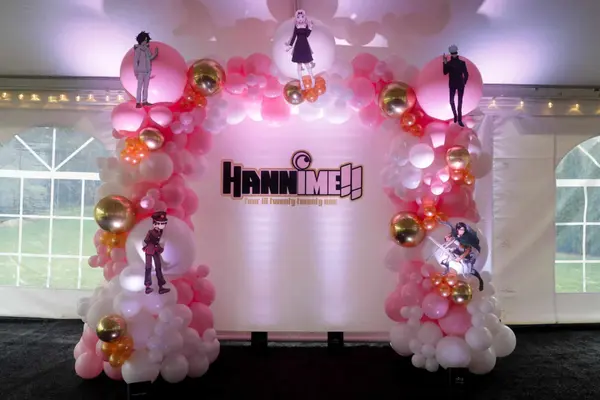 Organic Balloon Arch