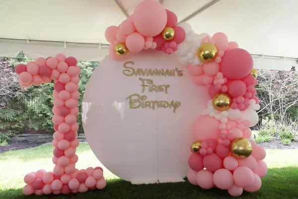 Organic Half Arch for Birthday