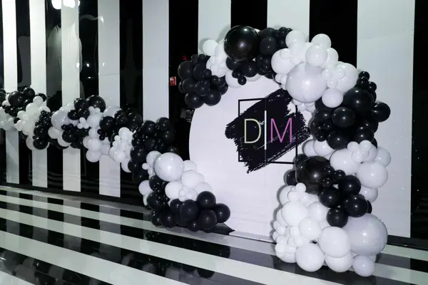 Black and White Balloon. Garland