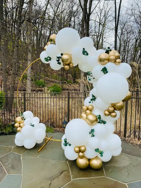 Organic Balloon Arch