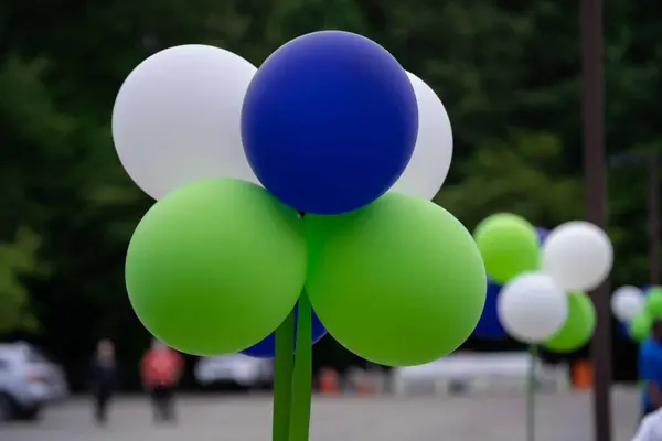 Free Standing Balloon Bunches