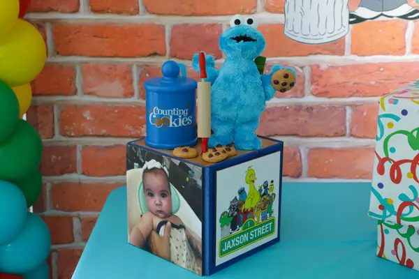 Sesame Street Centerpiece