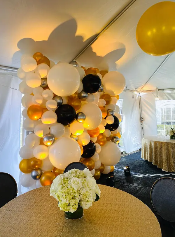 Gold Organic Balloon Wall