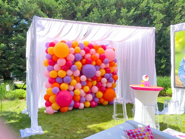 Tent Party Organic Balloon Wall