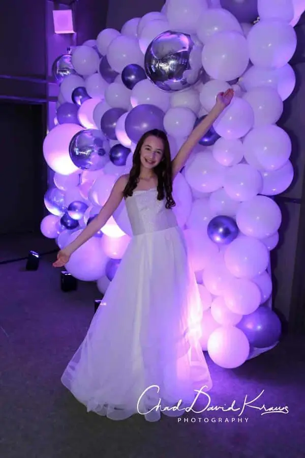 Lavender and White Organic Balloon Wall
