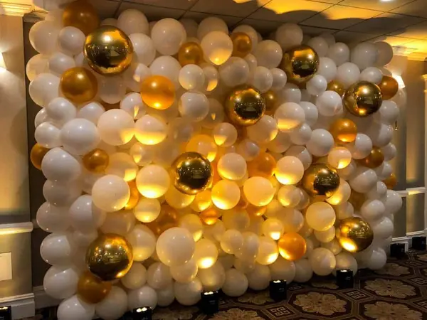 White and Gold Organic Balloon Wall