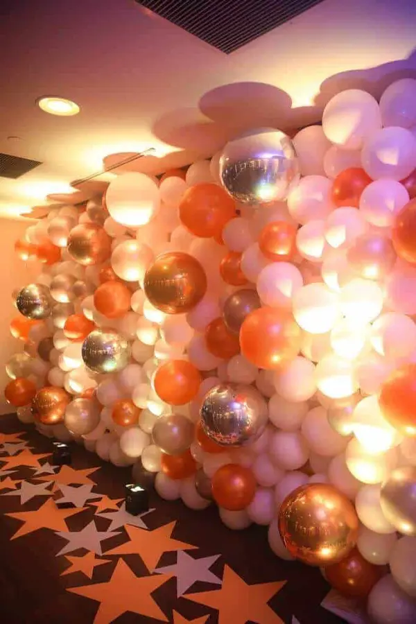 LED Organic Balloon Wall