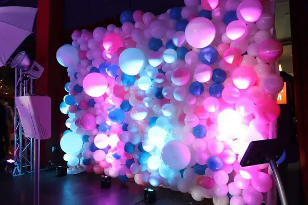 Organic Balloon Wall