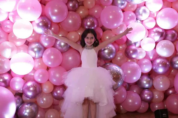 Organic Balloon Wall Backdrop