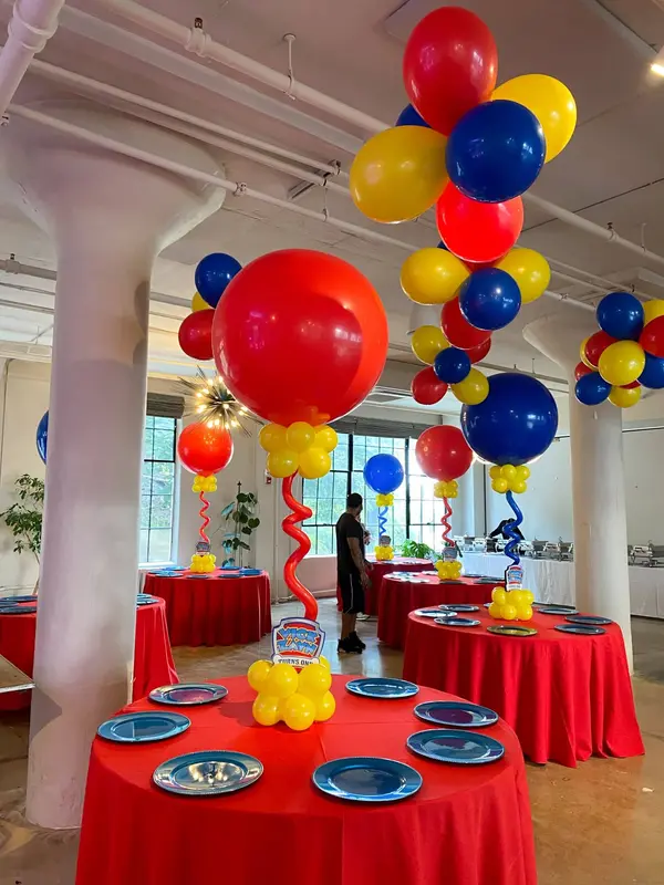 Paw Patrol balloon Centerpiece