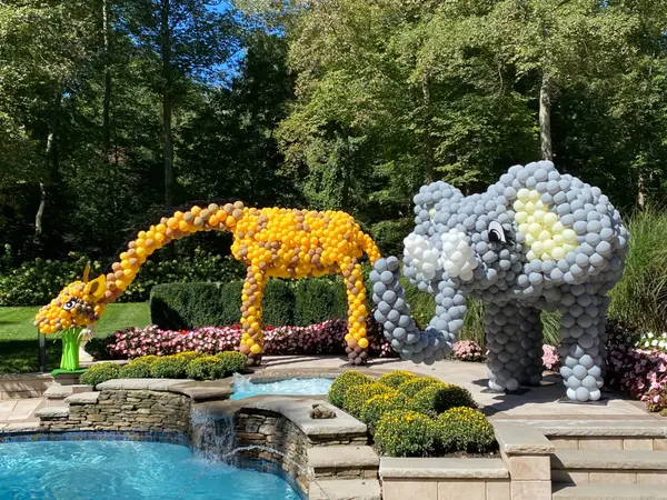 Jungle Themed Balloon Sculpture