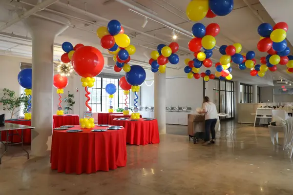 Balloon Cluster Ceiling Treatment