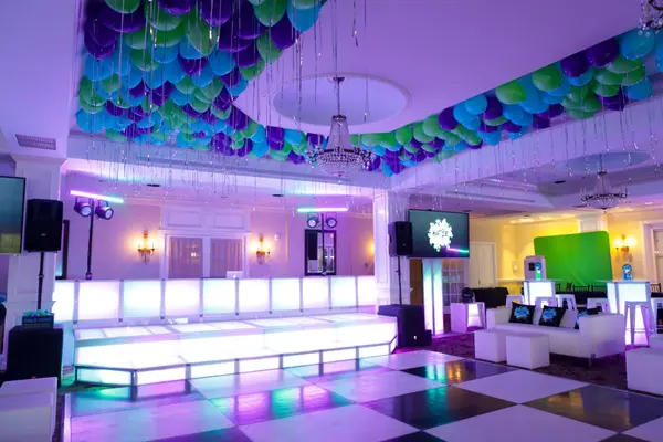 Loose Ceiling Balloons
