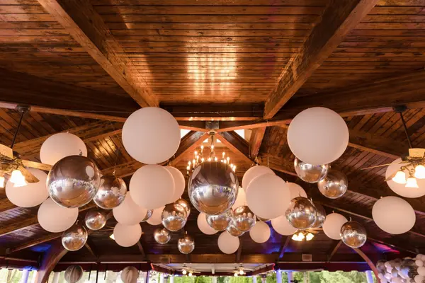 Classic Balloon Ceiling Treatment
