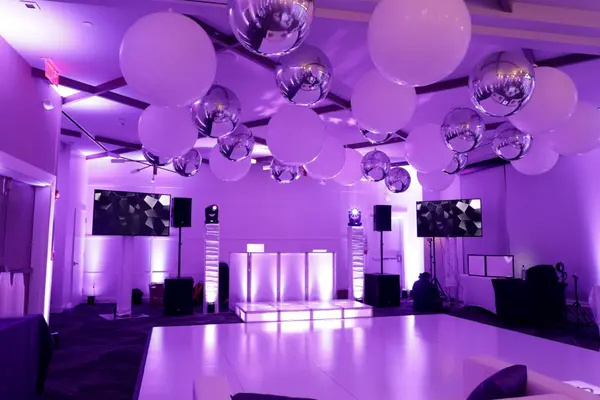 Balloons and Orbz Ceiling Treatment