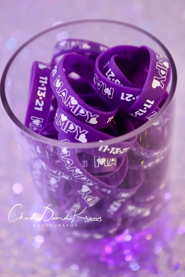 Bracelets High Top Centerpiece