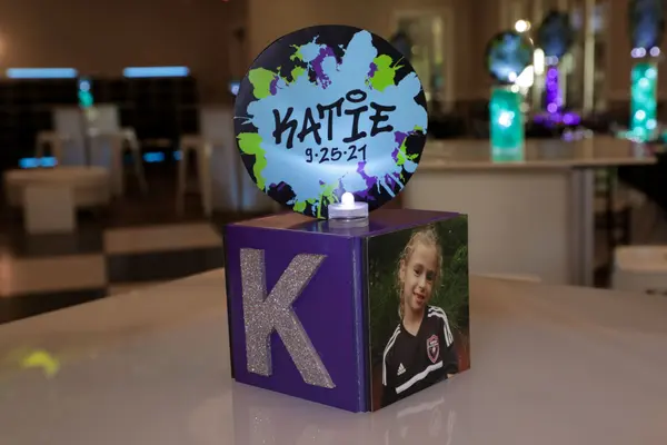 Graffiti Themed LED Mini Cube Lounge Centerpiece