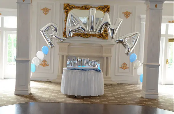 Mylar Name Bubble Balloon Arch