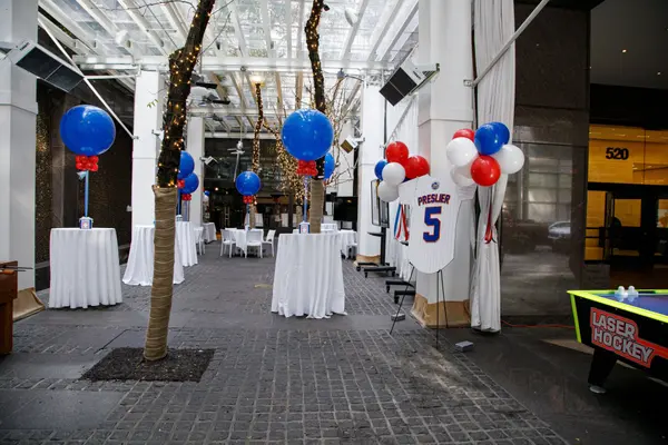 Outdoor Balloon Decor