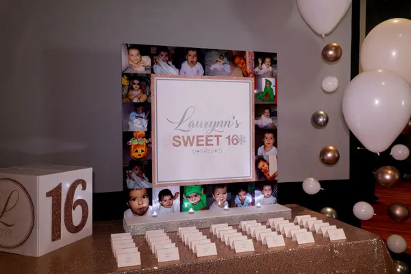 Custom LED Seating Card Display