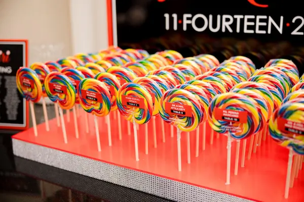 Custom Whirly Pop Place Card