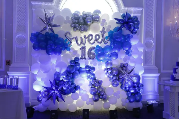 Sweet Sixteen Balloon Wall