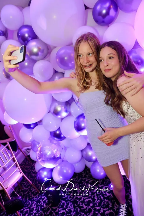 LED Balloon Wall