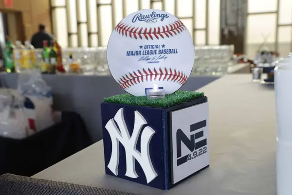 Mini Yankees Centerpiece