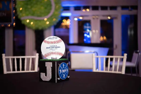 Mini Baseball Ceterpiece