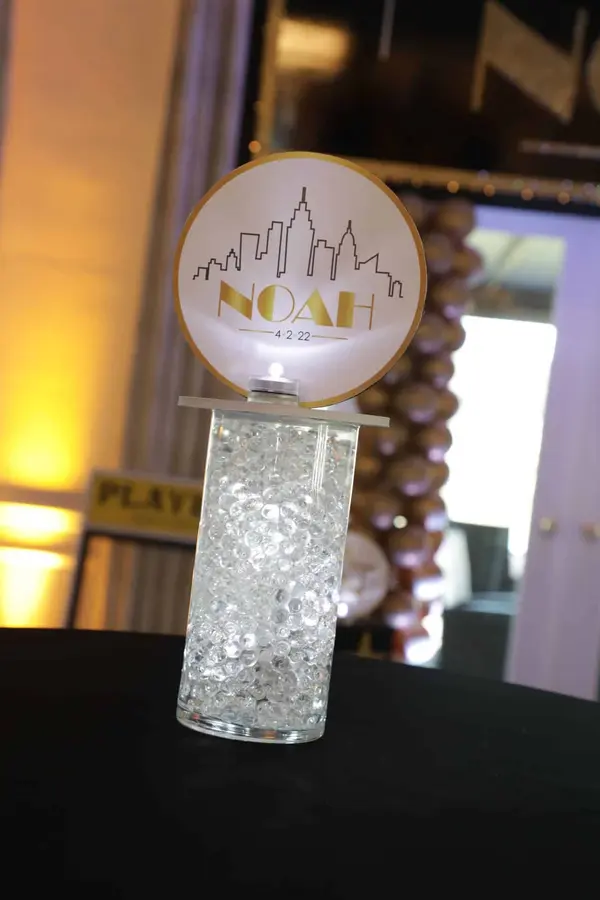 Broadway Lounge Centerpiece