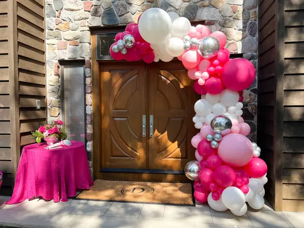 Pink & White Entrance Garland