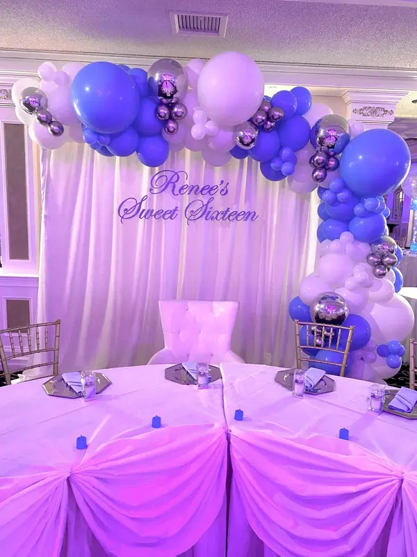 Light Blue and Silver Balloon Garland