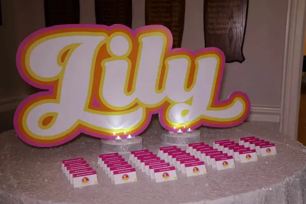Cutout Logo Seating Card Display
