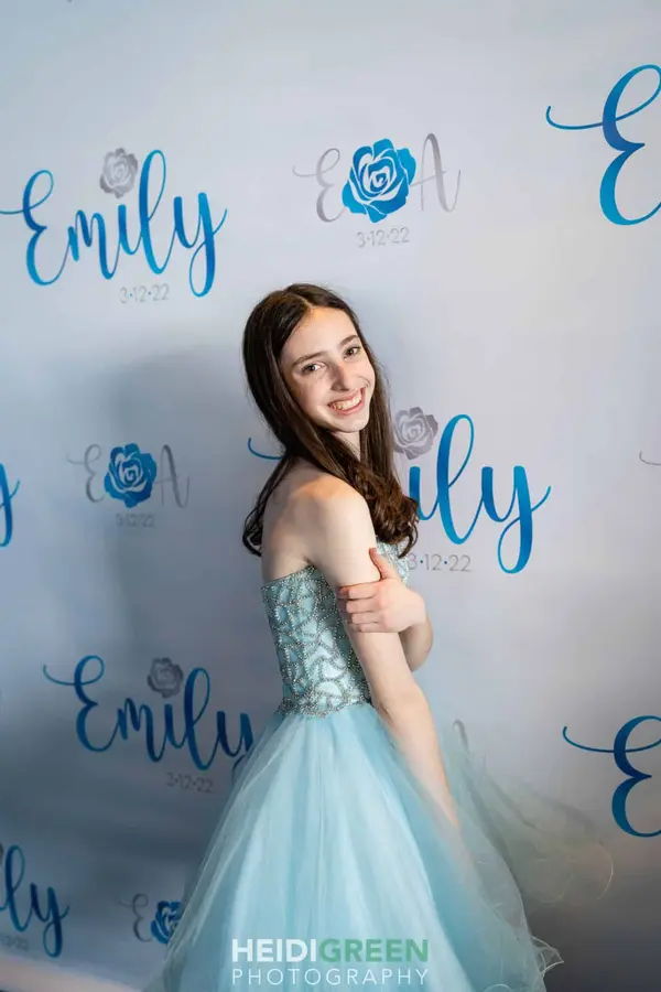 Rose and Ombre Step and Repeat