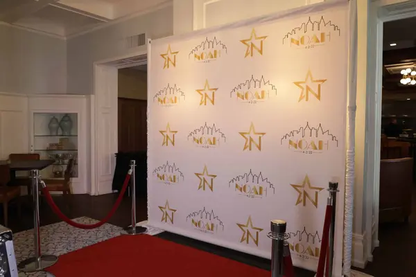 Broadway Step and Repeat