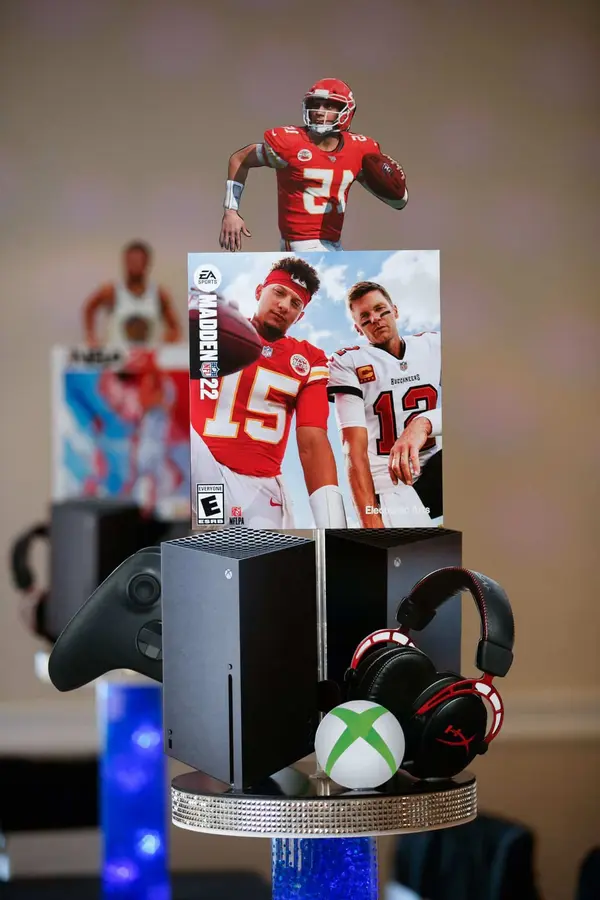Madden Themed Centerpiece