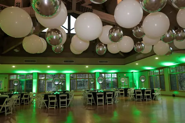 Green Uplighting