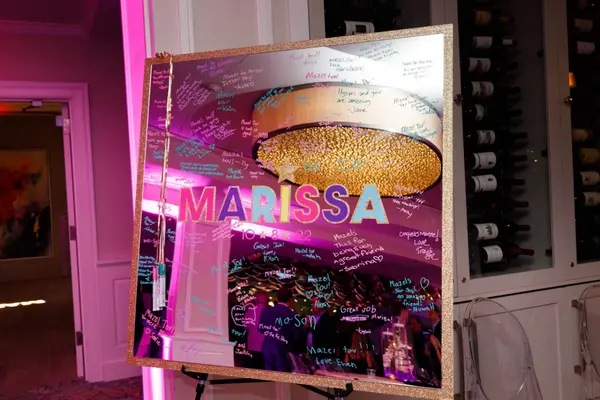 Mirror Sign in Board