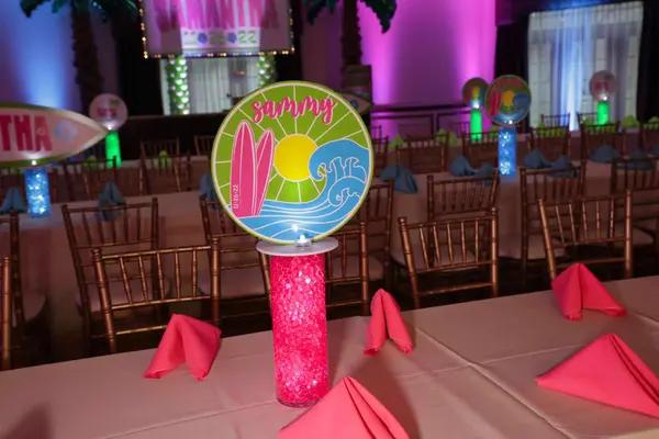 Beach Themed Logo. Centerpiece